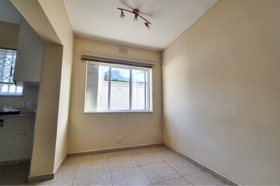 2 Bedroom Property for Sale in Newlands Western Cape